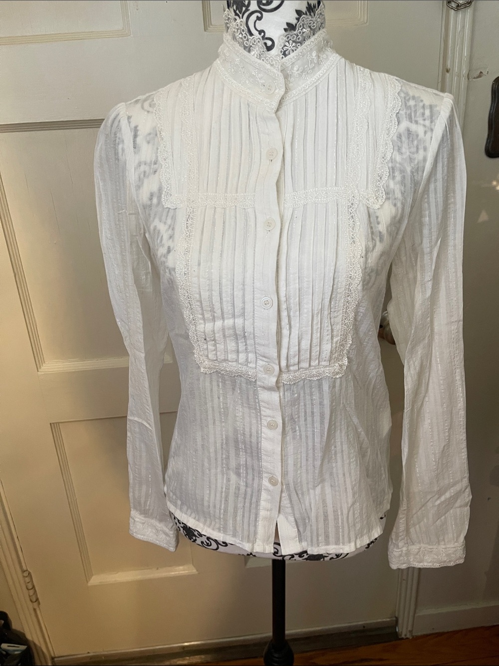 White Lace-Trim Pintuck Button-Up Blouse